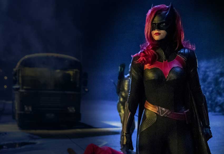 تصاویر و پوستر سریال بت وومن - Batwoman با بازی روبی رز