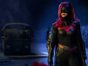 تصاویر و پوستر سریال بت وومن - Batwoman با بازی روبی رز
